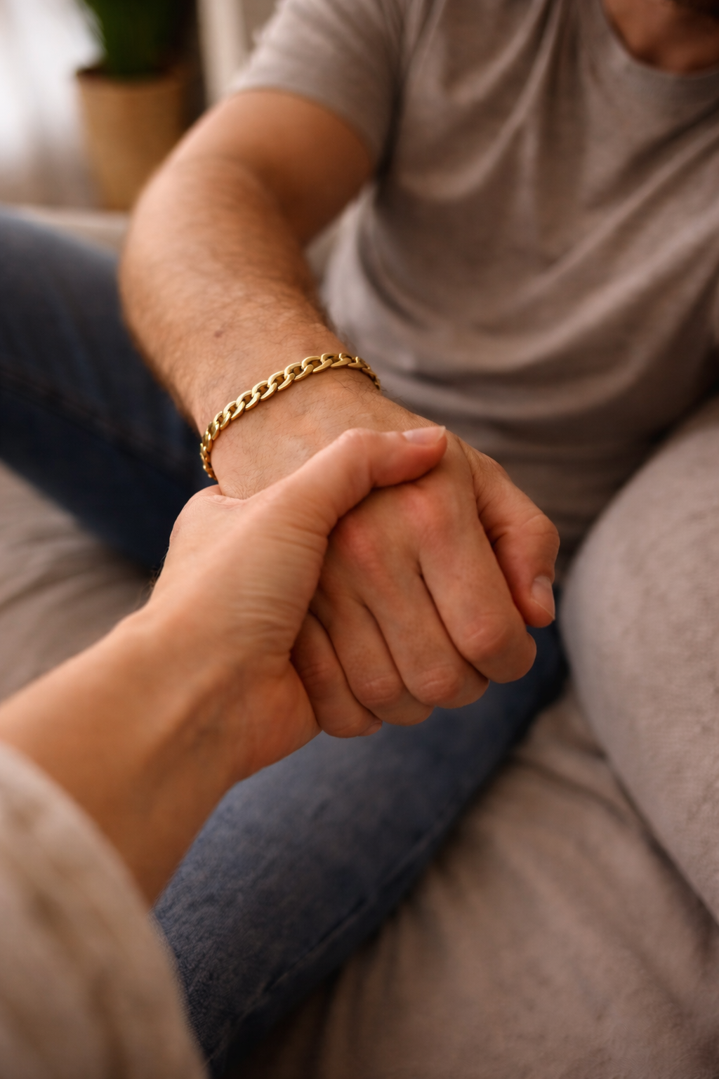 Client wearing a bracelet